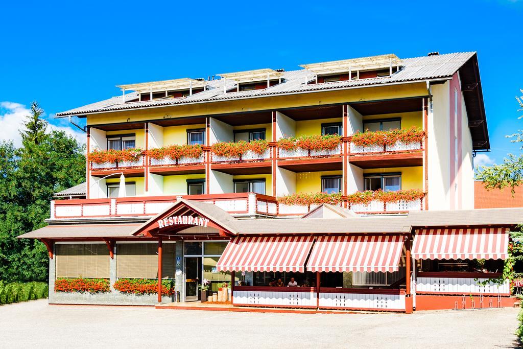 Gasthof Menuewirt Sankt Kanzian am Klopeiner See Exterior photo