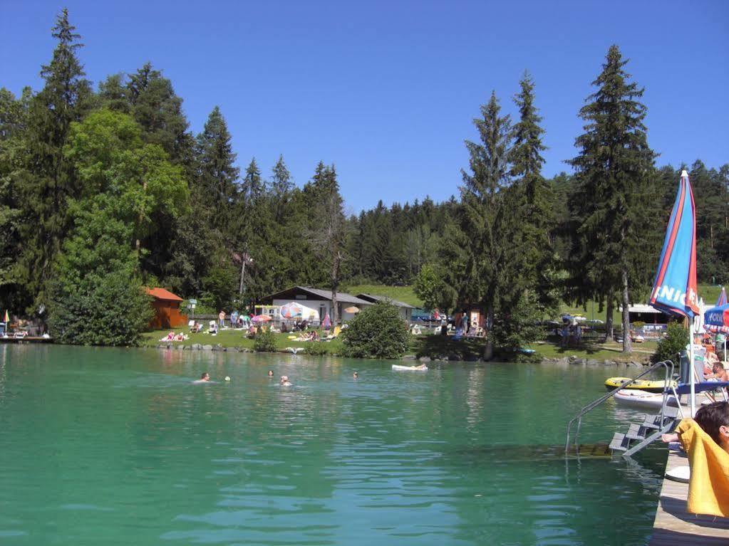 Gasthof Menuewirt Sankt Kanzian am Klopeiner See Exterior photo